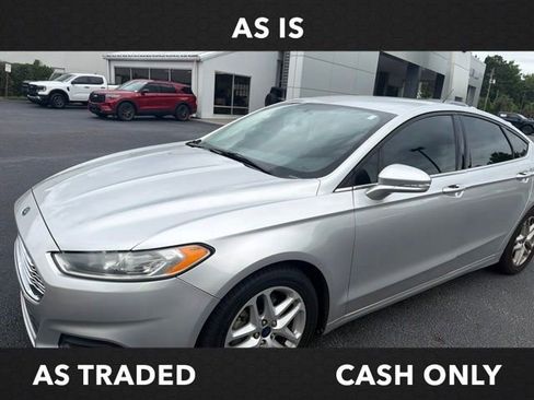Used 2014 Ford Fusion SE FWD image 18