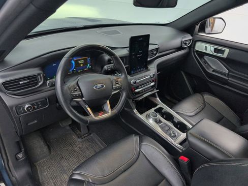 Used 2020 Ford Explorer ST w/ ST Street Pack image 17