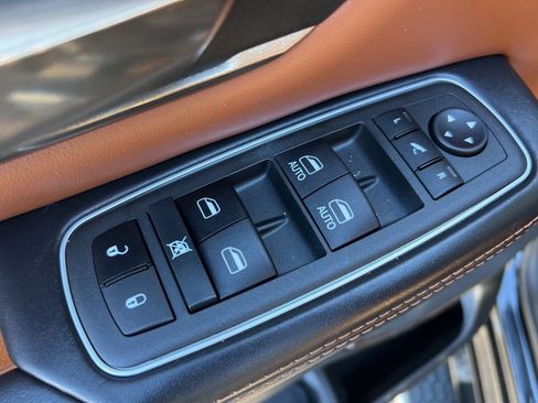 Certified 2022 RAM 1500 Limited image 11