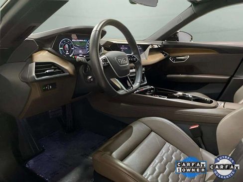 Used 2022 Audi e-tron GT Premium Plus image 59