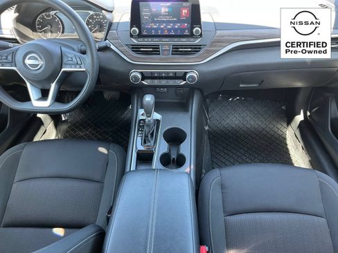 Certified 2025 Nissan Altima 2.5 SV FWD image 14