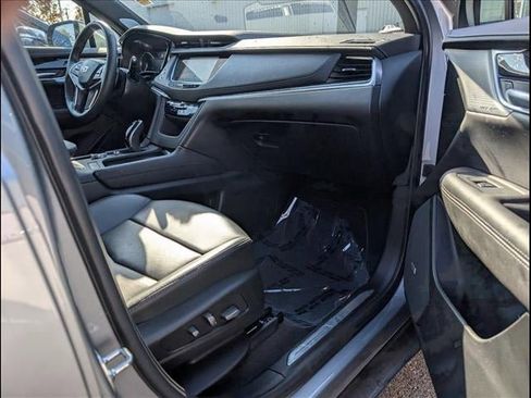 Used 2025 Cadillac XT5 Premium Luxury image 24