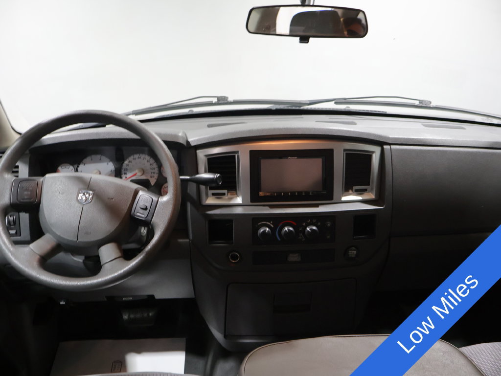 Used 2008 Dodge Ram 1500 Truck SLT w/ Trailer Tow Group RWD image 3