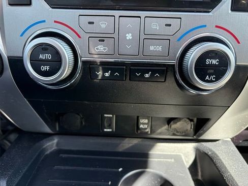 Used 2017 Toyota Tundra Limited image 29