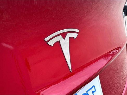 Used 2021 Tesla Model 3 Standard Range Plus image 8