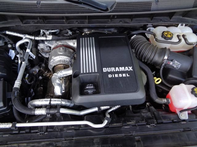 Used 2022 Chevrolet Silverado 1500 LTZ AWD/4WD image 17