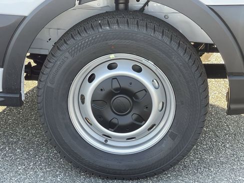 New 2025 Ford Transit 150 Low Roof image 10