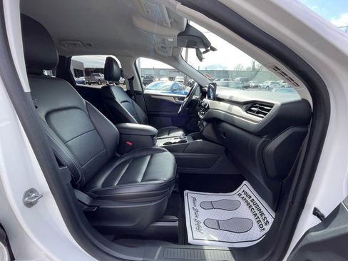 Used 2022 Ford Escape SEL image 24