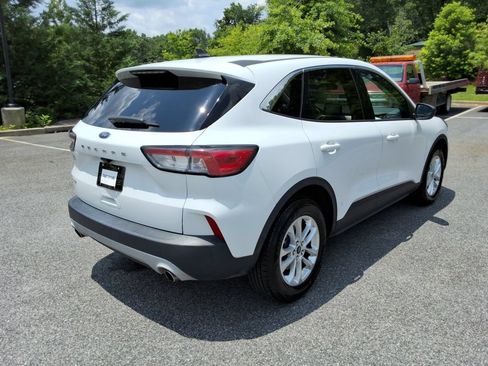 Used 2022 Ford Escape SE FWD image 5