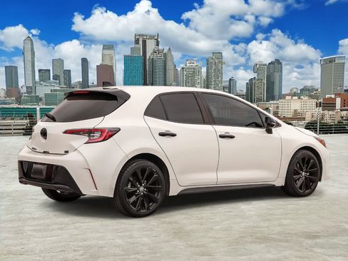Used 2021 Toyota Corolla SE w/ Carpet Mat Package (TMS) FWD image 4