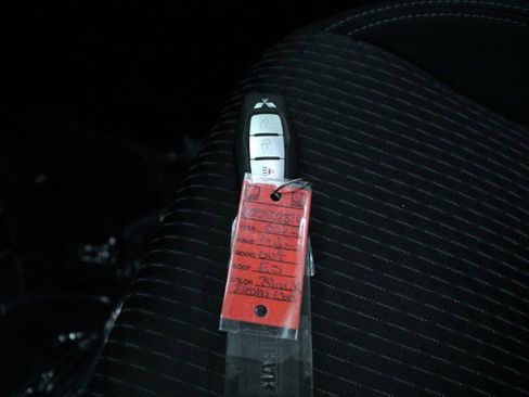 Used 2022 Mitsubishi Outlander ES image 31