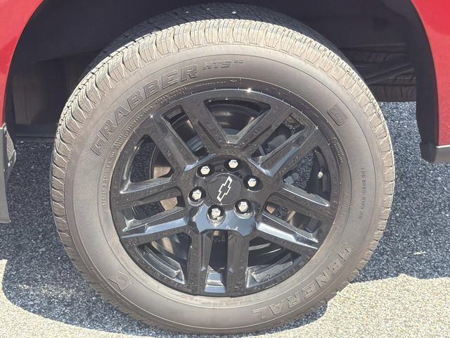 Used 2025 Chevrolet Silverado 1500 RST w/ Convenience Package II AWD/4WD image 16