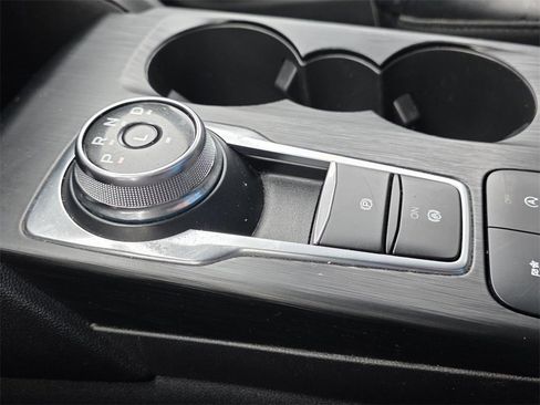 Used 2024 Ford Escape ST-Line image 25