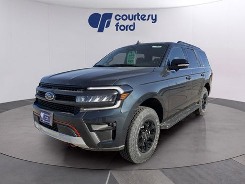 Used 2024 Ford Expedition Timberline image 3