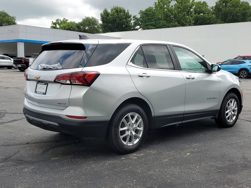 Used 2022 Chevrolet Equinox LT AWD/4WD image 4