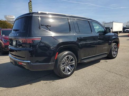 Used 2025 Jeep Wagoneer 4WD w/ Convenience Group I image 6