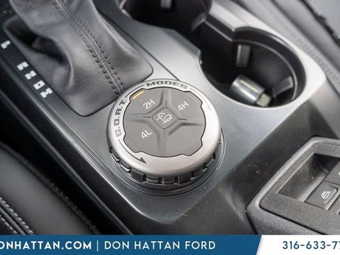 New 2025 Ford Bronco Outer Banks AWD/4WD image 12