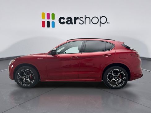 Used 2023 Alfa Romeo Stelvio Veloce AWD/4WD image 2