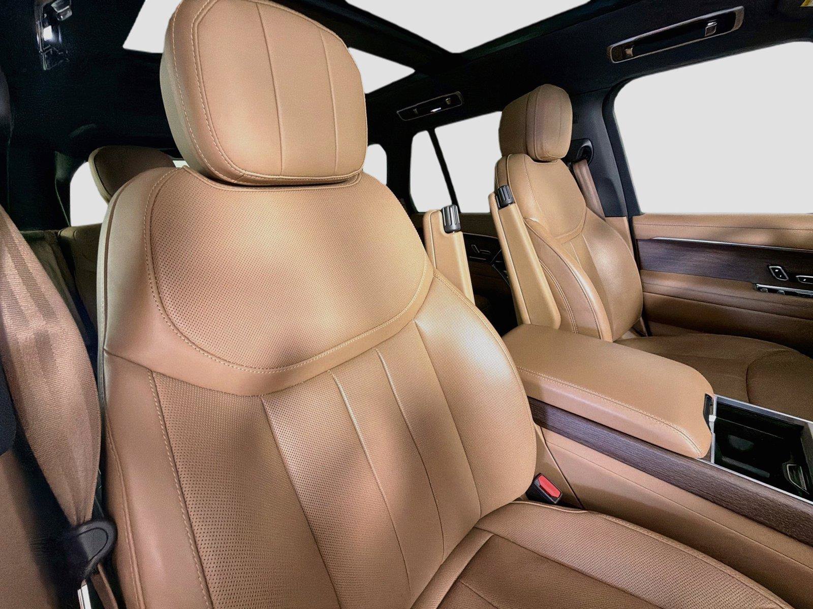 Certified 2024 Land Rover Range Rover SE AWD/4WD image 29