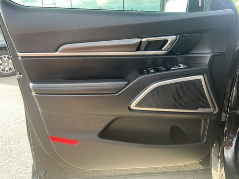 Used 2024 Kia Telluride S w/ S Sunroof Package image 10