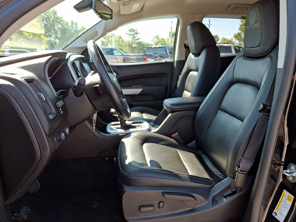 Used 2018 Chevrolet Colorado ZR2 w/ LPO, Premium Interior Package AWD/4WD image 13
