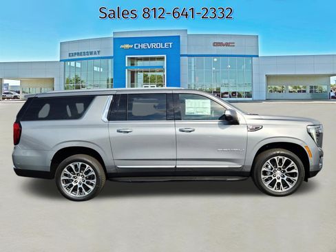 New 2026 GMC Yukon XL Denali w/ LPO, Floor Liner Package AWD/4WD image 5