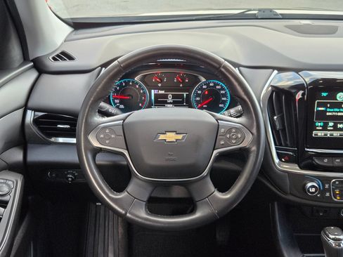 Used 2018 Chevrolet Traverse LT FWD image 26
