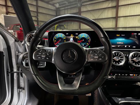 Used 2020 Mercedes-Benz A 220 - w/ AMG Line image 29