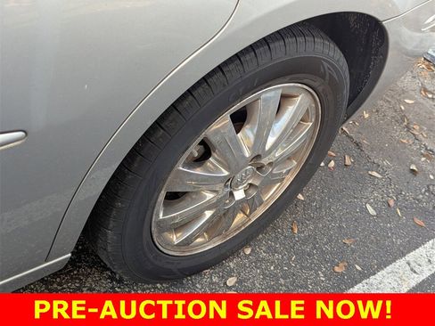 Used 2008 Buick LaCrosse CXL w/ Driver Confidence Package image 9