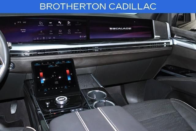 Certified 2025 Cadillac Escalade ESV Sport w/ LPO, ONYX Package AWD/4WD image 26