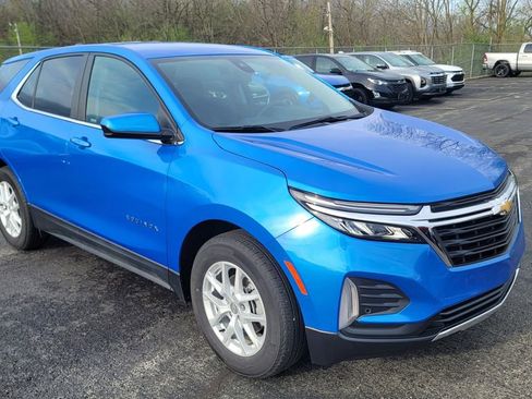 Used 2024 Chevrolet Equinox LT w/ LPO, Floor Liner Package image 8