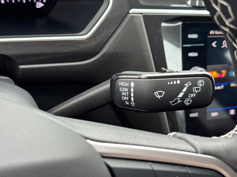 Used 2024 Volkswagen Tiguan S image 18