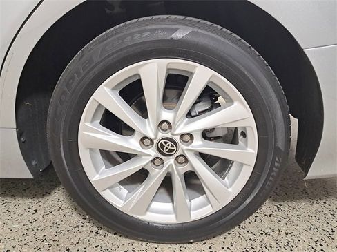Used 2023 Toyota Camry LE image 8