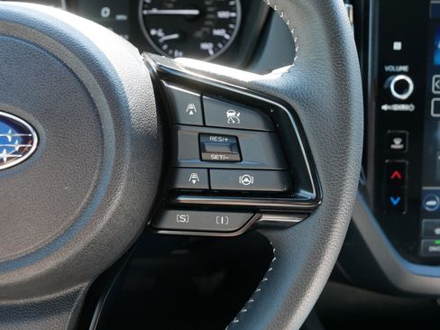 Certified 2025 Subaru Forester Premium AWD/4WD image 30