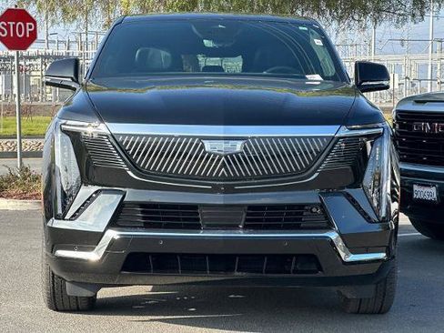 New 2025 Cadillac Escalade IQ Luxury 2 image 8