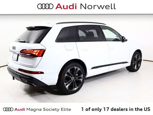 Used 2025 Audi Q7 3.0T Premium Plus w/ Premium Plus Package AWD/4WD image 16