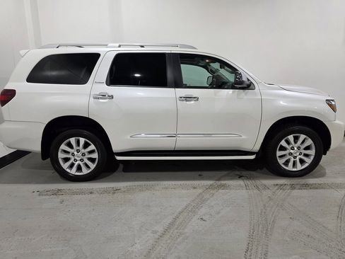 Used 2018 Toyota Sequoia Platinum image 23