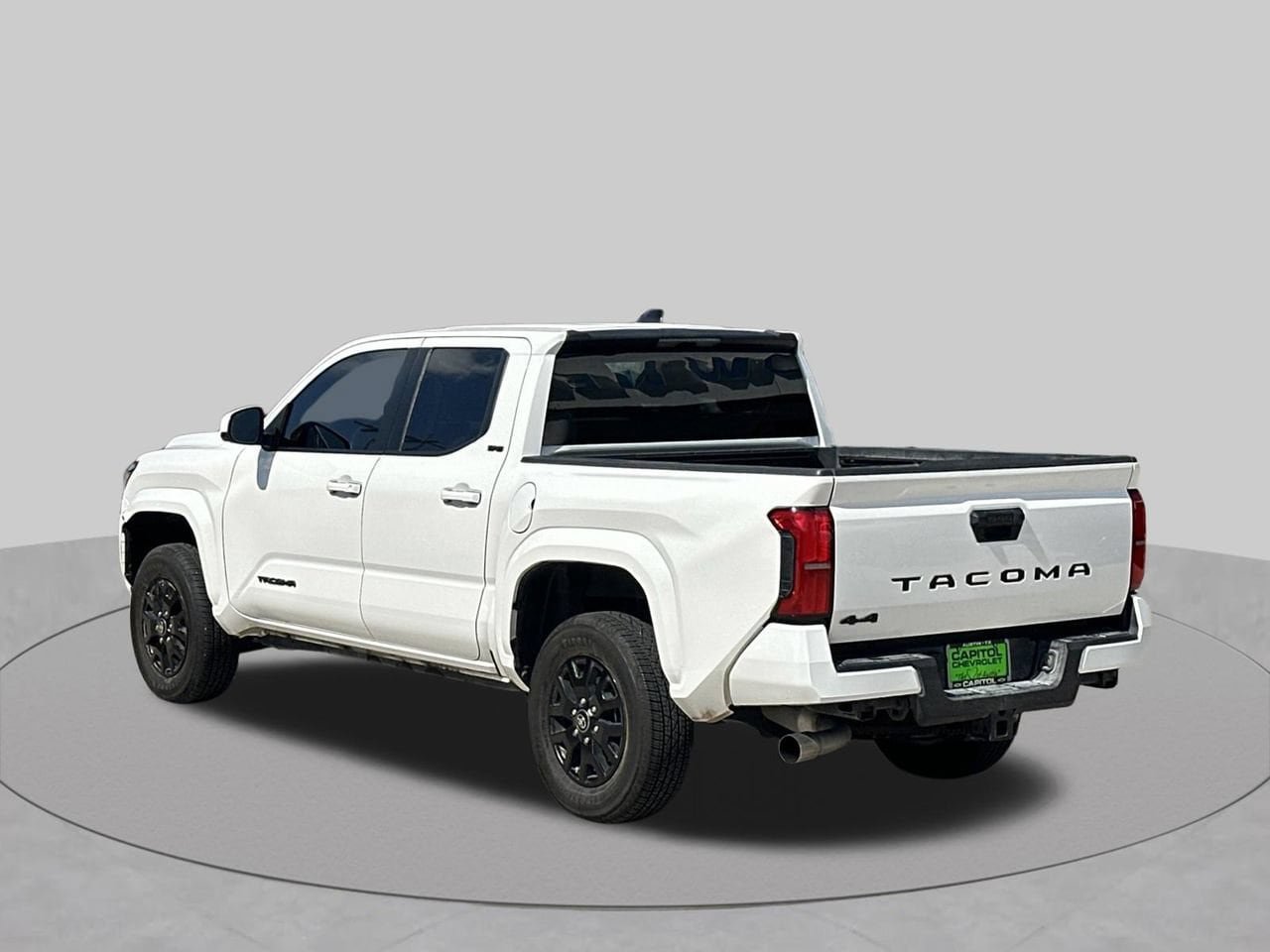 Used 2026 Toyota Tacoma SR5 AWD/4WD image 3