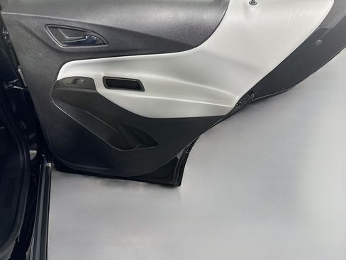 Used 2024 Chevrolet Equinox LS w/ Midnight Edition FWD image 28