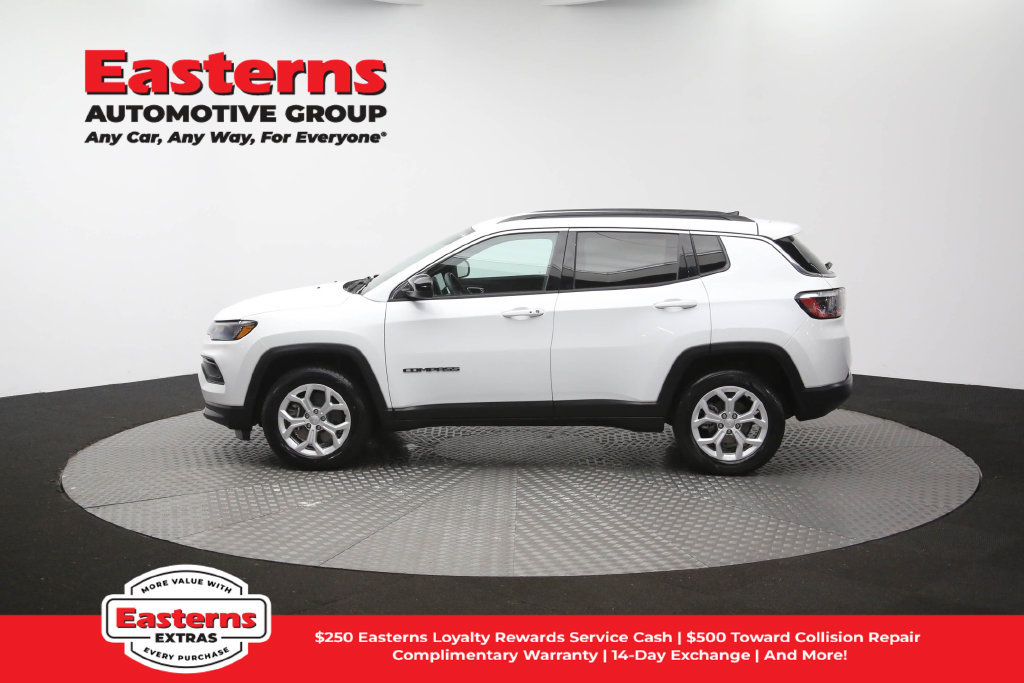 Used 2024 Jeep Compass Latitude AWD/4WD image 62