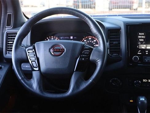 Certified 2022 Nissan Frontier PRO-4X image 22