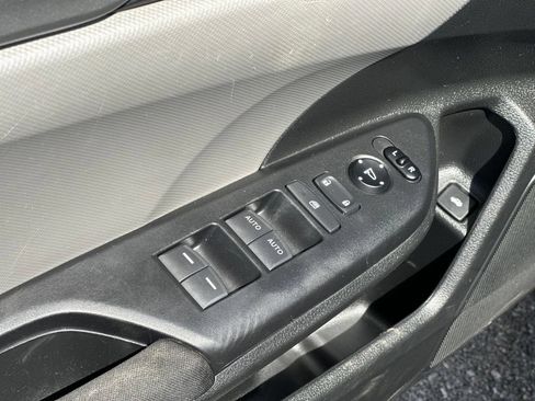 Used 2021 Honda Civic LX image 15