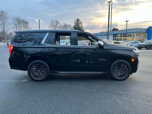 Used 2021 Chevrolet Tahoe Premier w/ Premium Package image 5