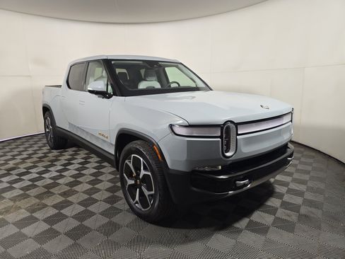 Used 2022 Rivian R1T Adventure AWD/4WD image 7