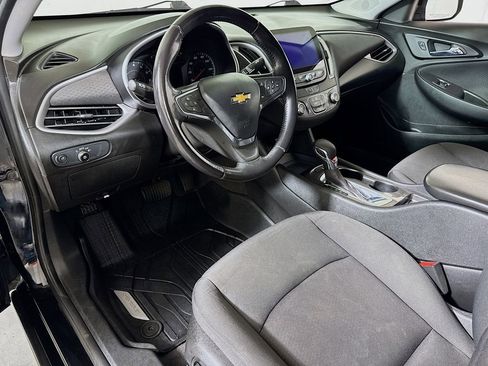 Used 2021 Chevrolet Malibu RS w/ LPO, Floor Liner Package FWD image 7
