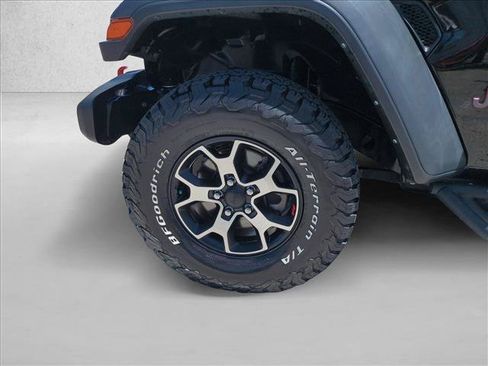 Used 2022 Jeep Wrangler Unlimited Rubicon w/ LED Lighting Group AWD/4WD image 24