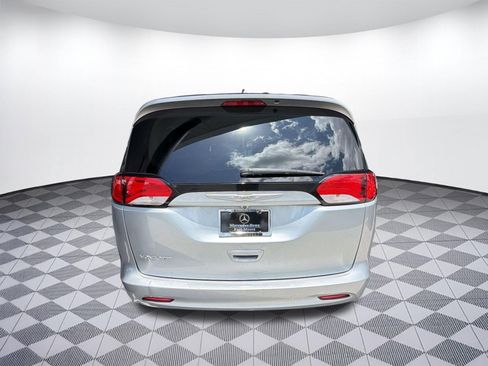 Used 2021 Chrysler Voyager Lxi FWD image 10