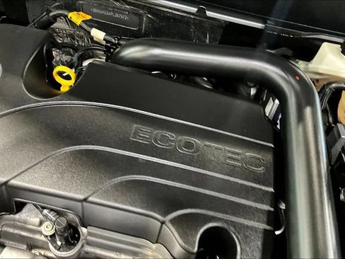 Used 2023 Chevrolet Equinox LT FWD image 29