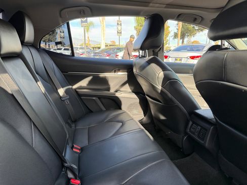 Used 2020 Toyota Camry XLE w/ Driver Assist Package FWD image 17