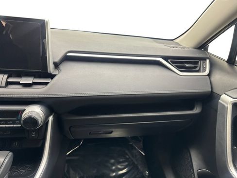 Used 2024 Toyota RAV4 LE FWD image 59